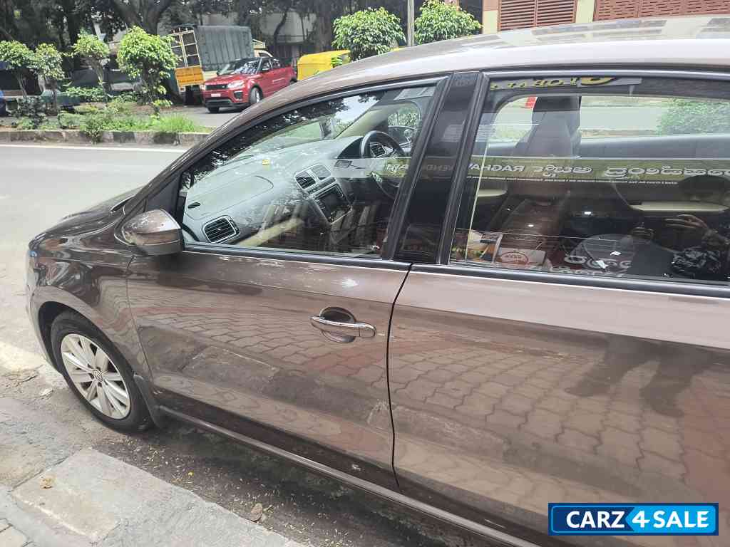 Volkswagen Vento 2016 1.6 MPI Highline