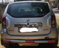 Grey Renault Duster 85 ps