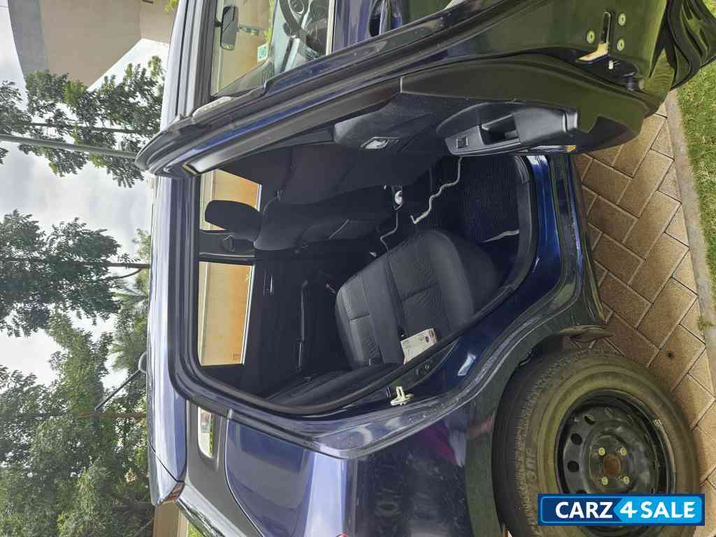 Maruti Suzuki Swift VXI