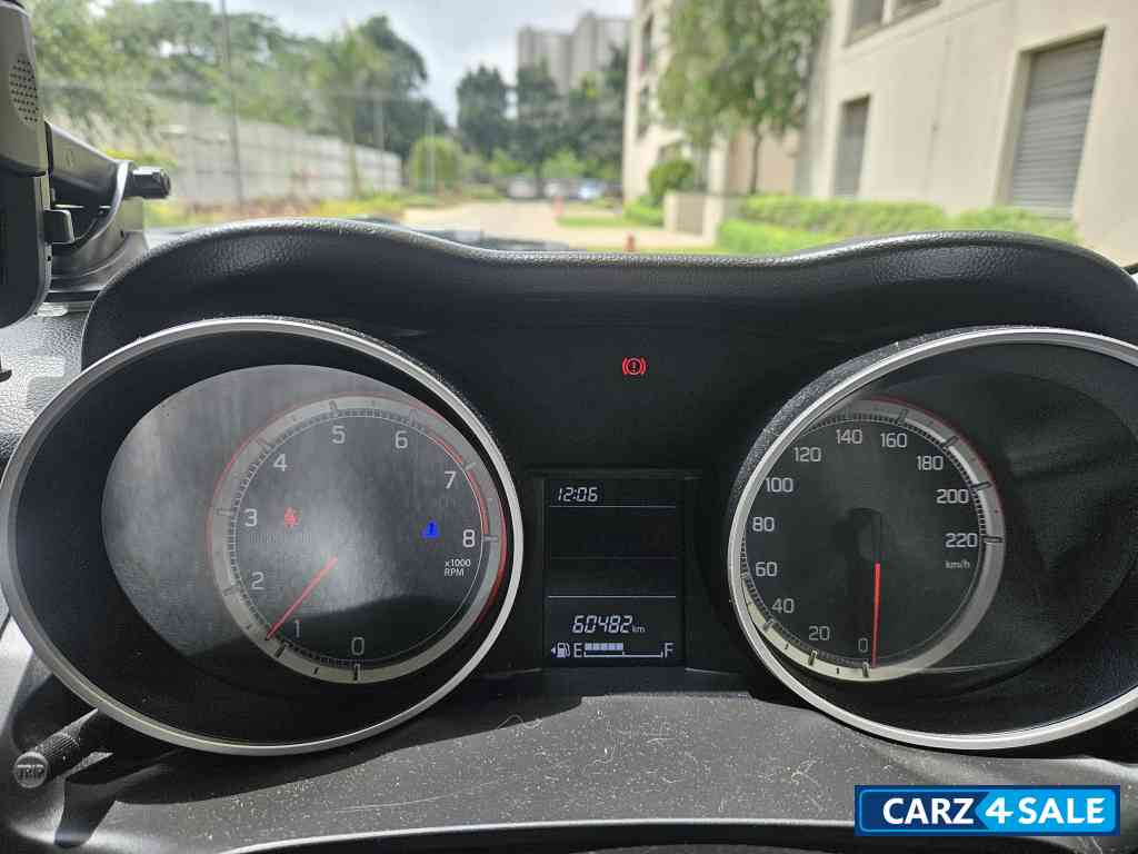 Maruti Suzuki Swift VXI