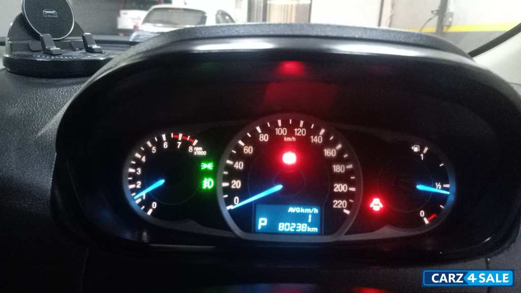 White Ford Aspire AT Petrol