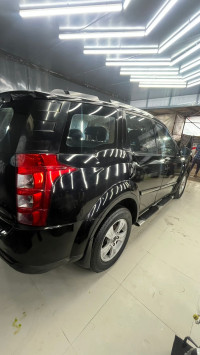 Mahindra XUV 500 W8