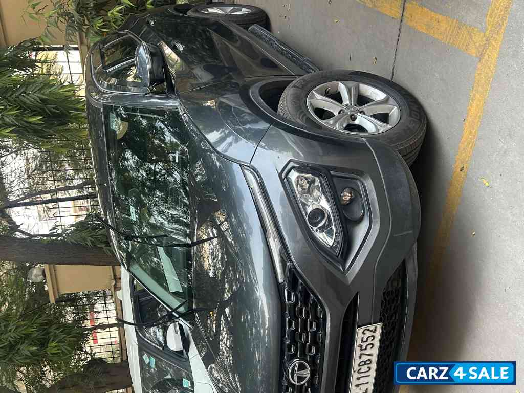 Tata Harrier XT