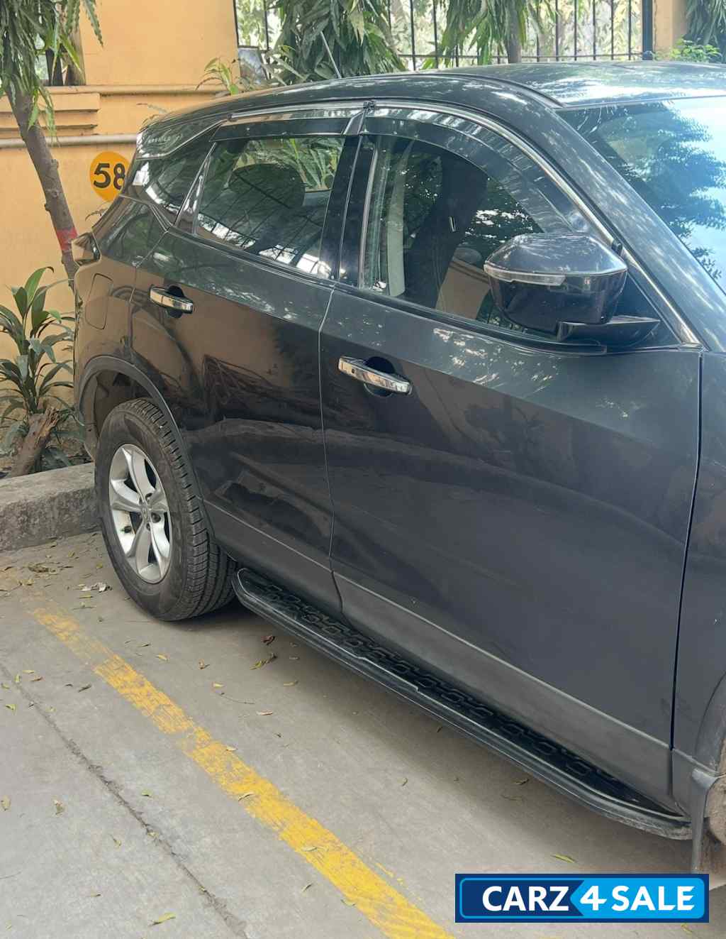 Tata Harrier XT