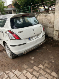 Maruti Suzuki Swift LXI 2011 Model