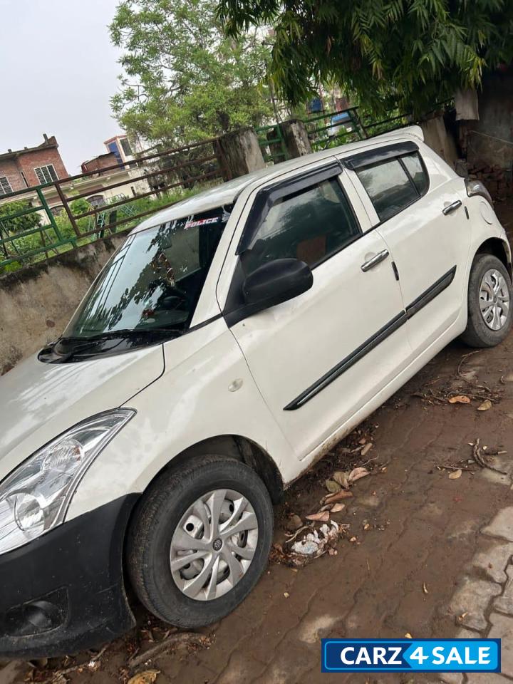 Maruti Suzuki Swift LXI