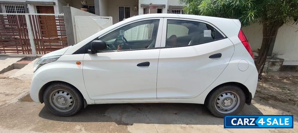 White Hyundai Eon ERA +
