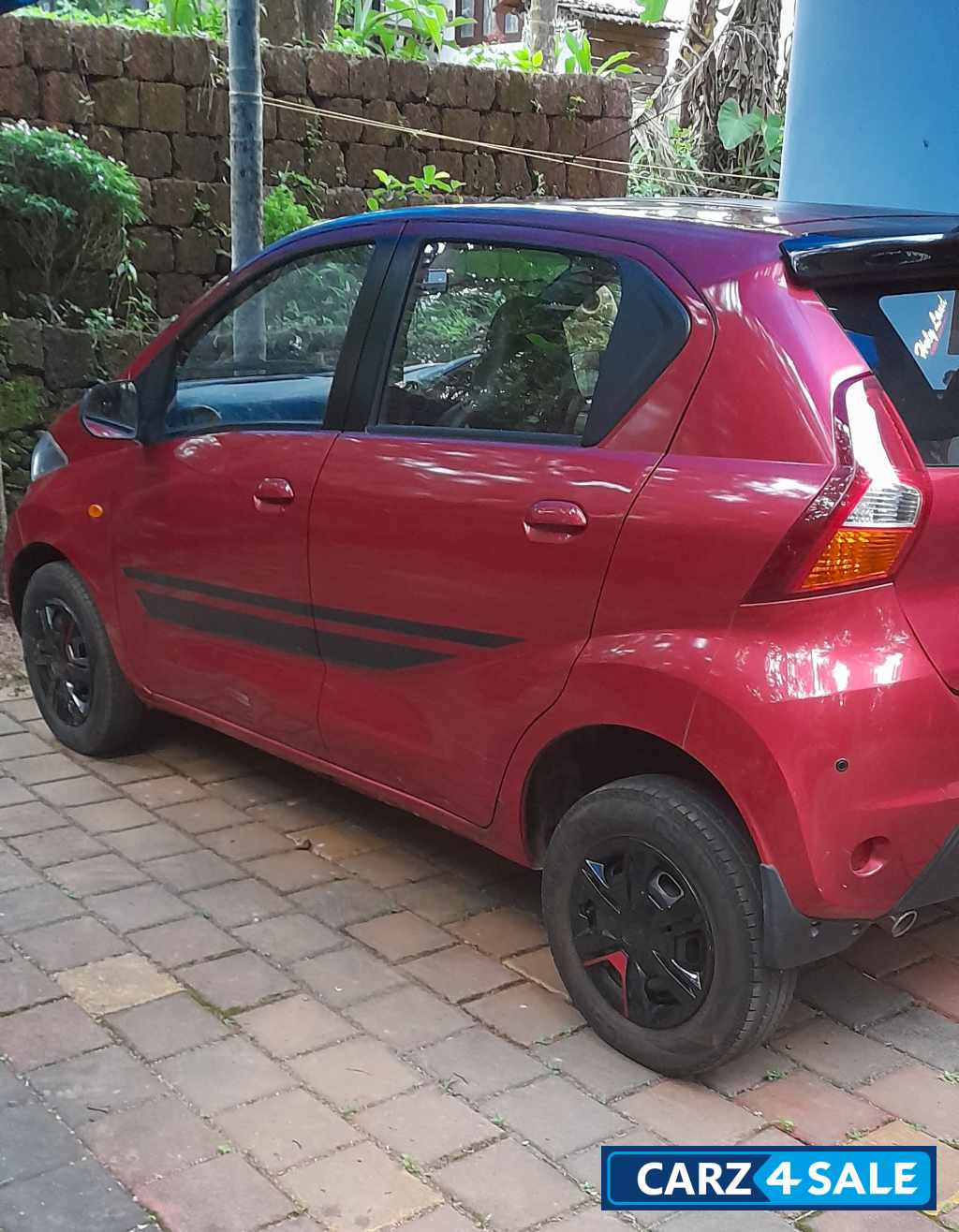 Red Datsun Redi-GO Sports