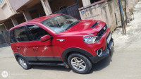 Mahindra NuvoSport N8 Diesel Manual
