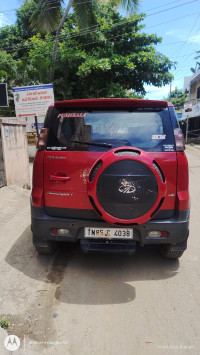 Mahindra NuvoSport N8 Diesel Manual