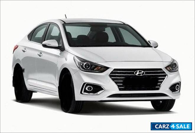 White Hyundai Verna