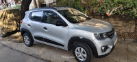Moon Silver Renault Kwid RXL
