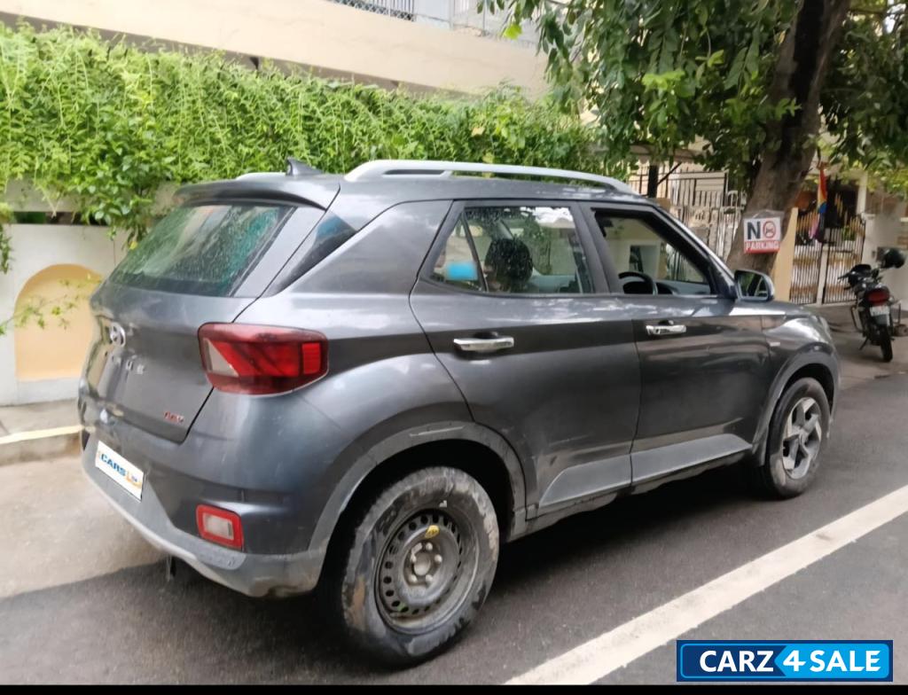 Hyundai Venue sx plus1 turbo dct