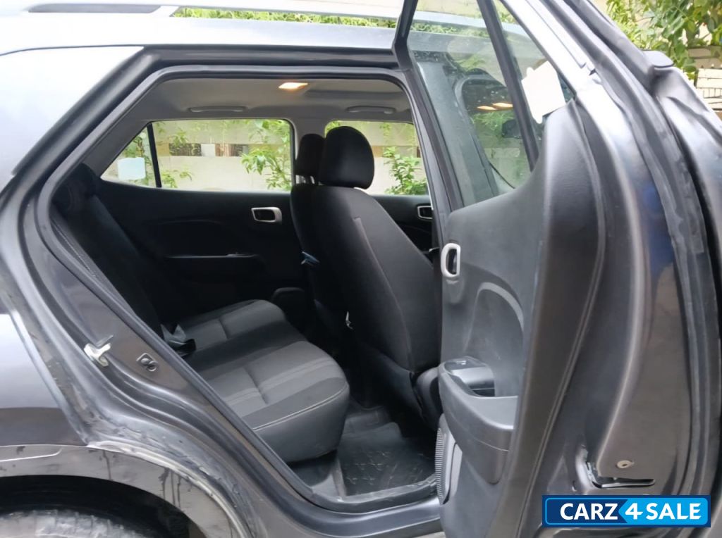 Hyundai Venue sx plus1 turbo dct