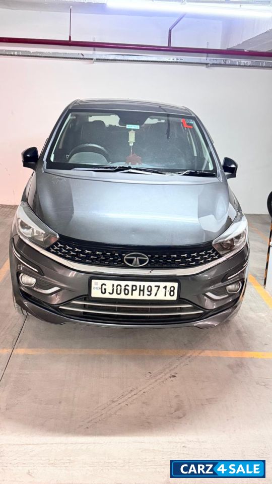 Grey Tata Tigor CNG XZ+
