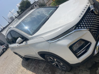White MG Hector Plus SHARP PRO