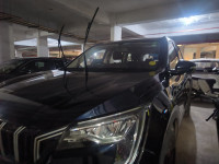 Midnight Black Mahindra XUV700 AX5 7 str
