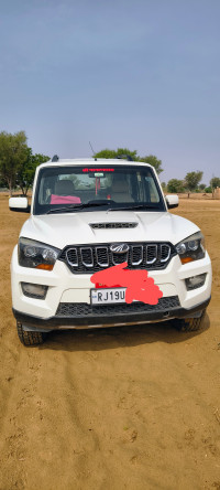Mahindra Scorpio S8 2015 Model