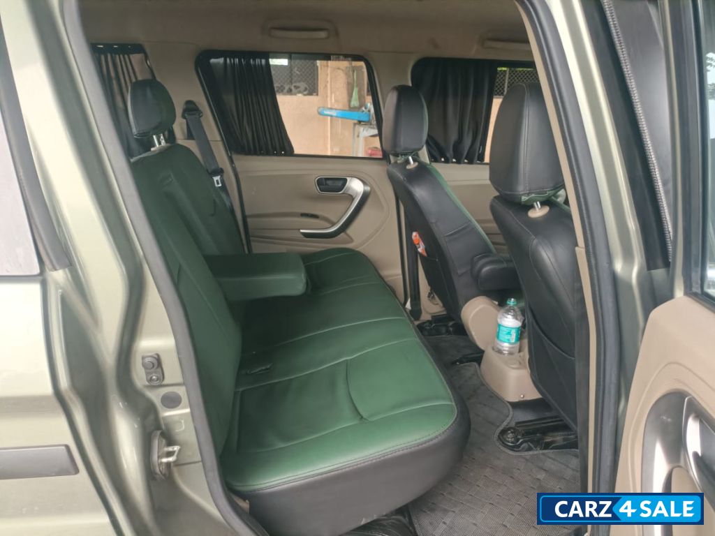 Mahindra Bolero Neo N10 O