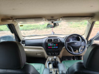 Mahindra Bolero Neo N10 O