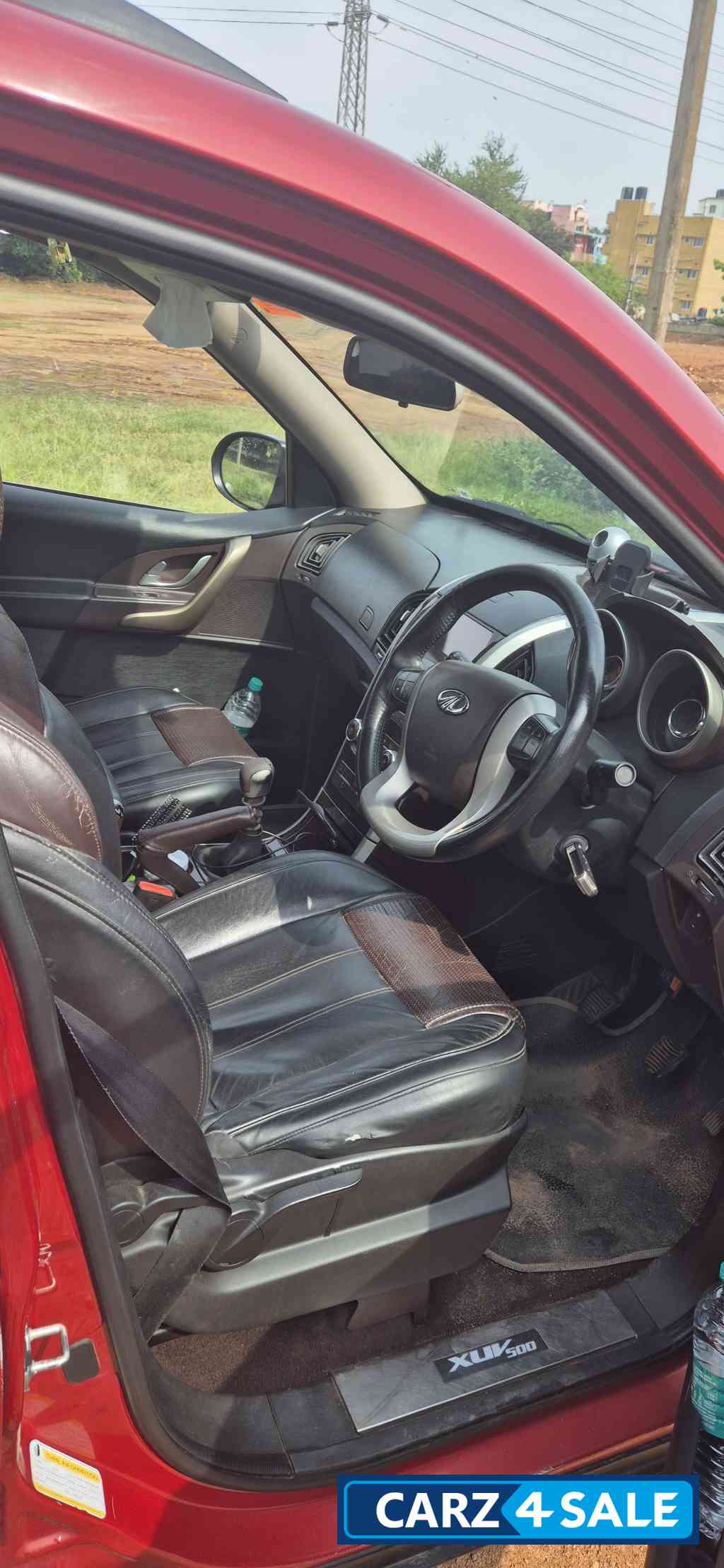 Red Mahindra XUV 500 W8