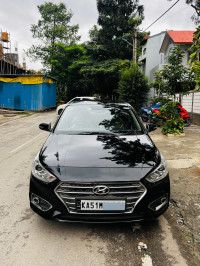 Black Hyundai Verna 1.6 SX VTVT