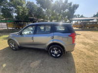 Grey Mahindra XUV 500 W6