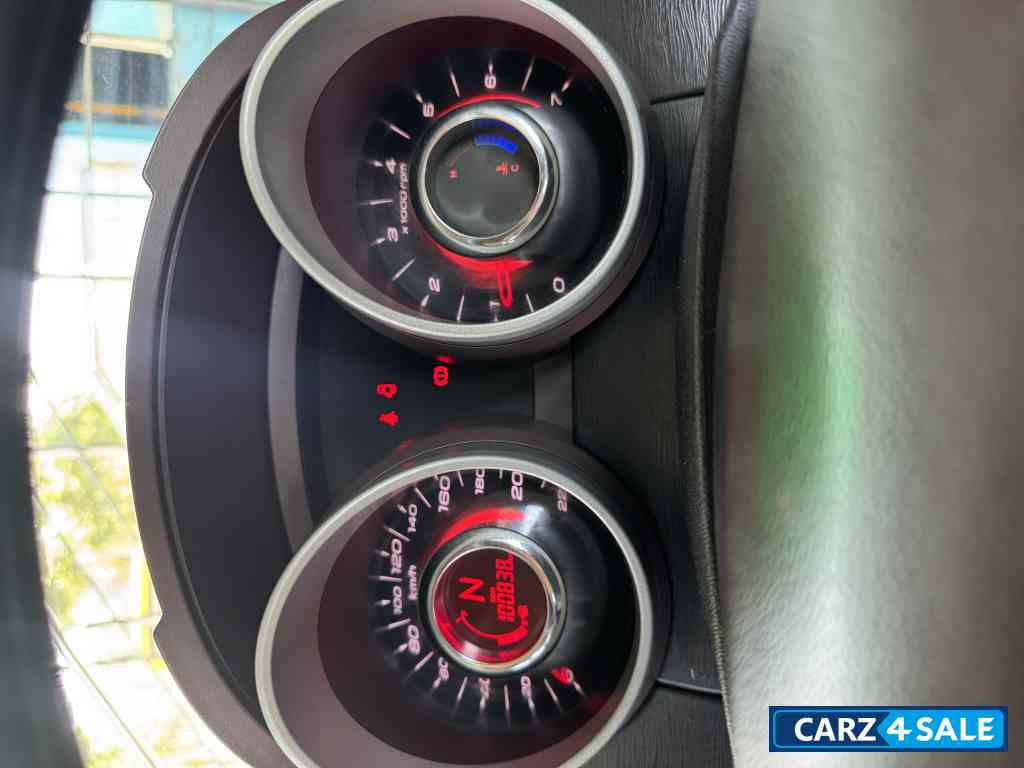 Grey Mahindra XUV 500 W6