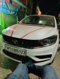 White Tata Tiago XT