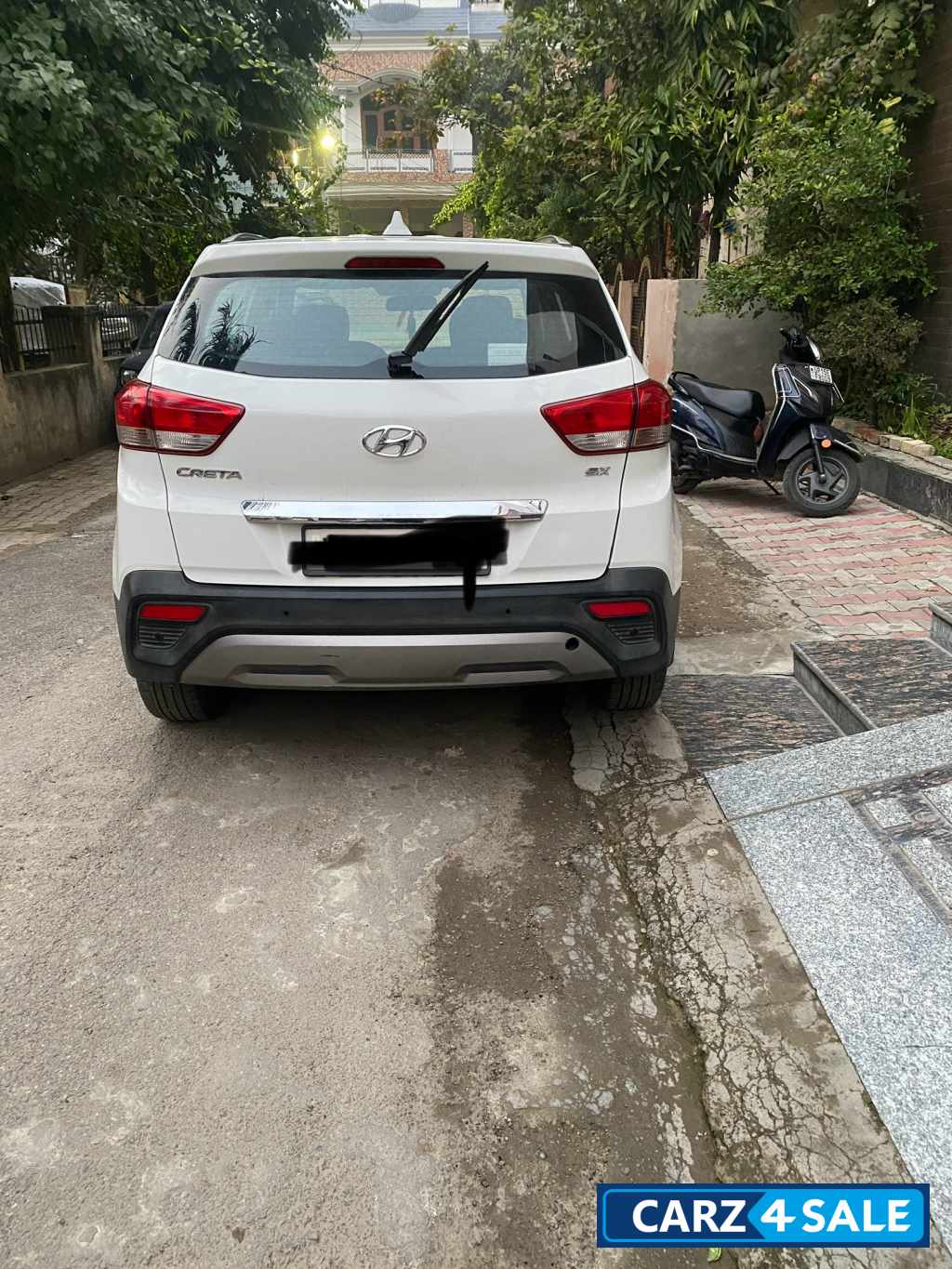 White Hyundai Creta 1.6 AT PETROL