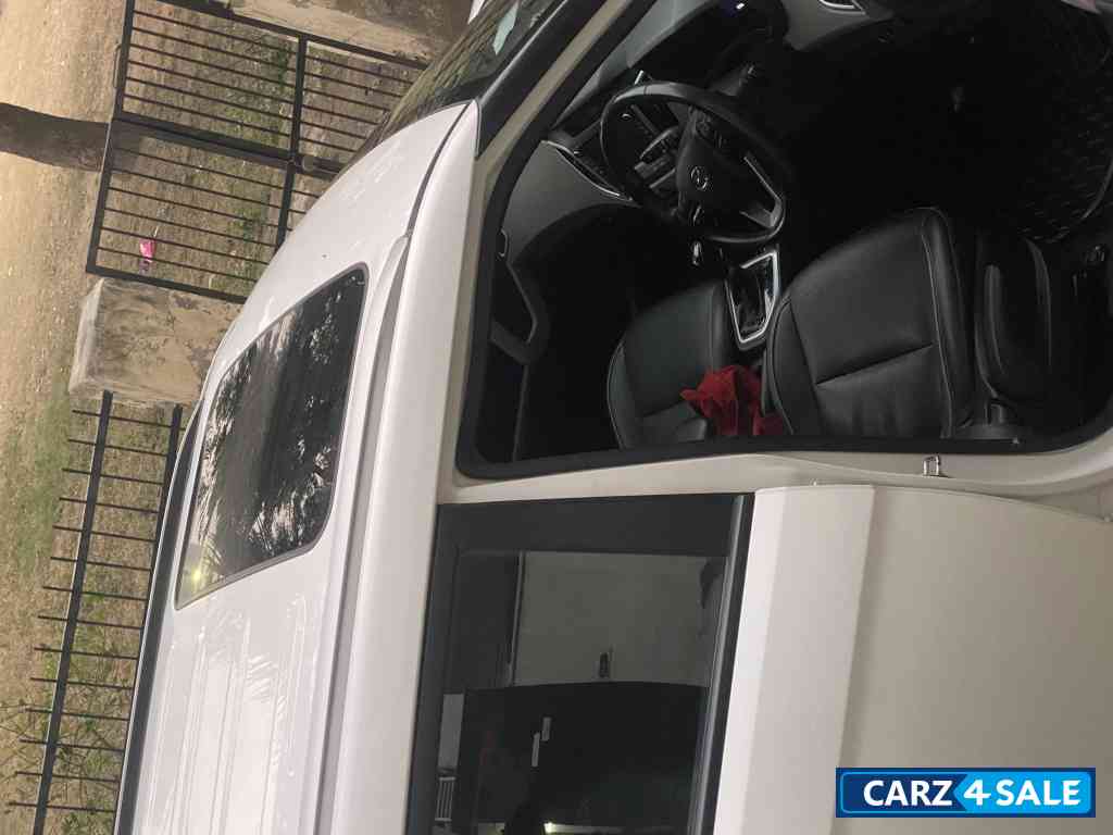 White Hyundai Creta 1.6 AT PETROL