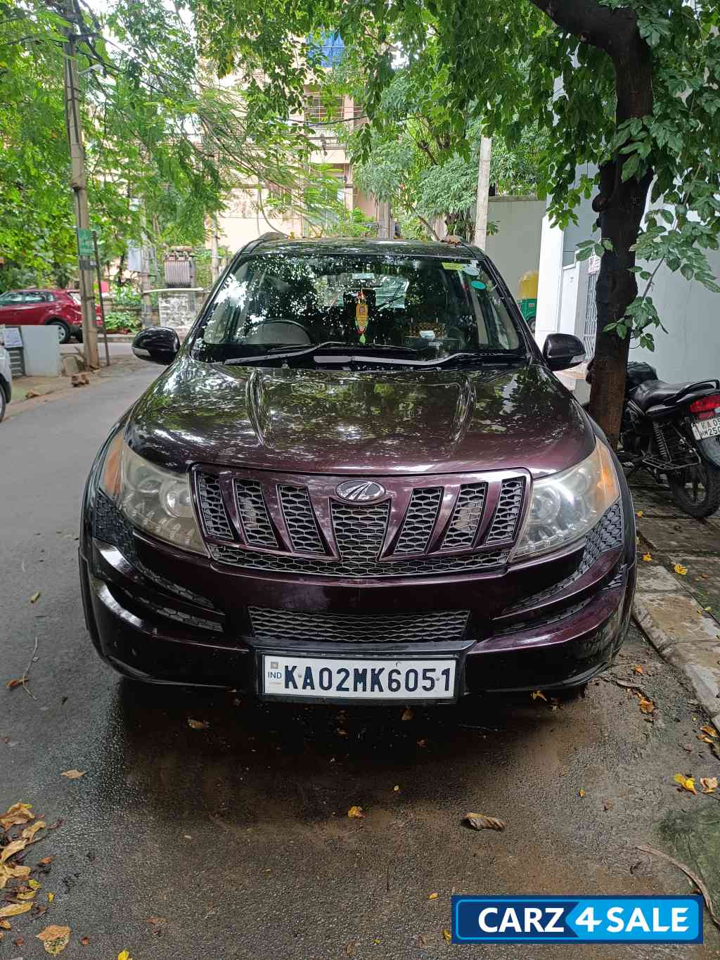 Mahindra XUV 500 W8