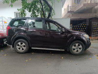 Mahindra XUV 500 W8