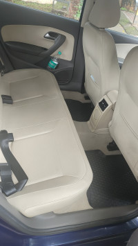 Navy Blue Volkswagen Vento 1.6 TDI HIGHLINE DIESEL MANUAL