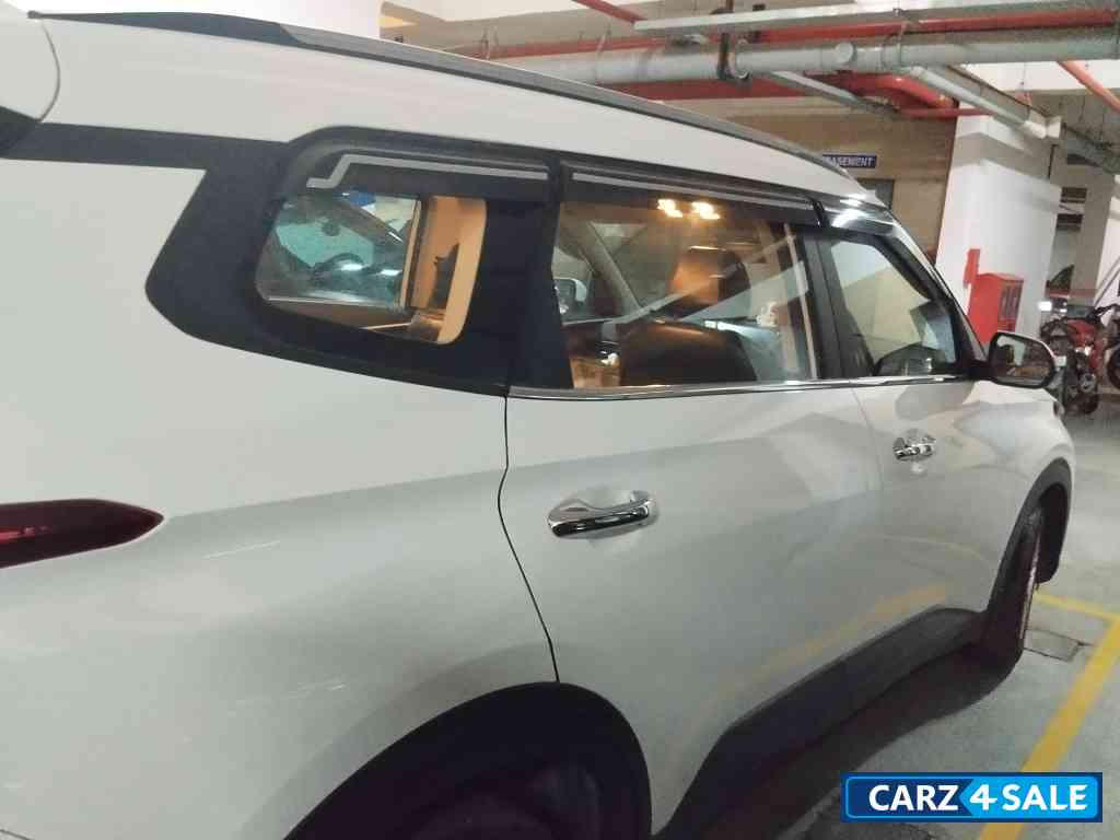 Kia Carens G1.56MT prestige 7