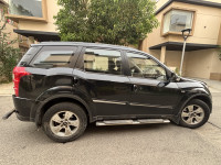 Black Mahindra XUV 500 W8