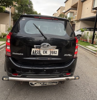 Black Mahindra XUV 500 W8