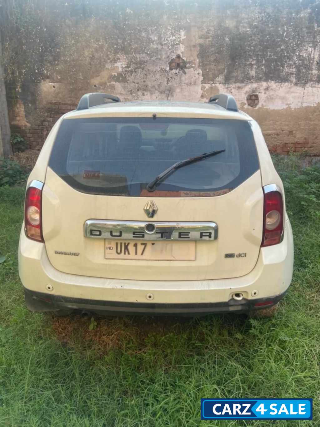 White Renault Duster RXL Diesel