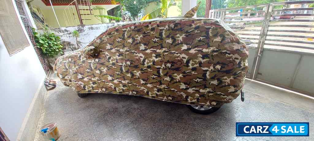 White Maruti Suzuki Baleno Sigma Petrol MT