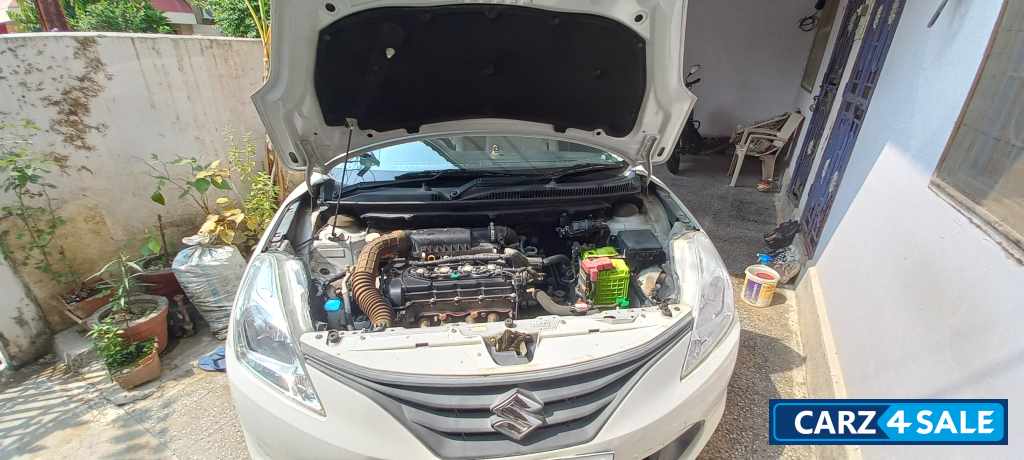 White Maruti Suzuki Baleno Sigma Petrol MT