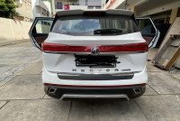 White MG Hector Plus Sharp pro 1.5turbo  7 seater