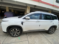 White MG Hector Plus Sharp pro 1.5turbo  7 seater