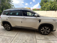 White MG Hector Plus Sharp pro 1.5turbo  7 seater