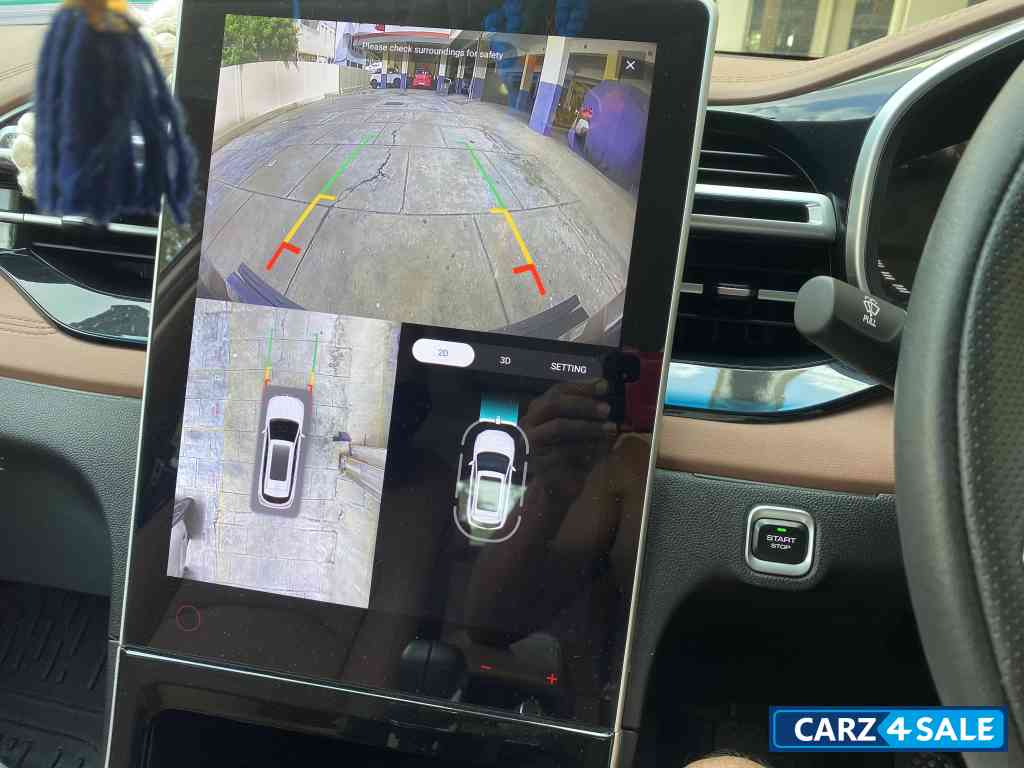 White MG Hector Plus Sharp pro 1.5turbo  7 seater