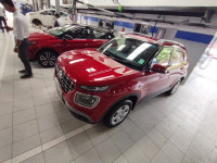 Fairy Red Hyundai Venue S plus 1.2