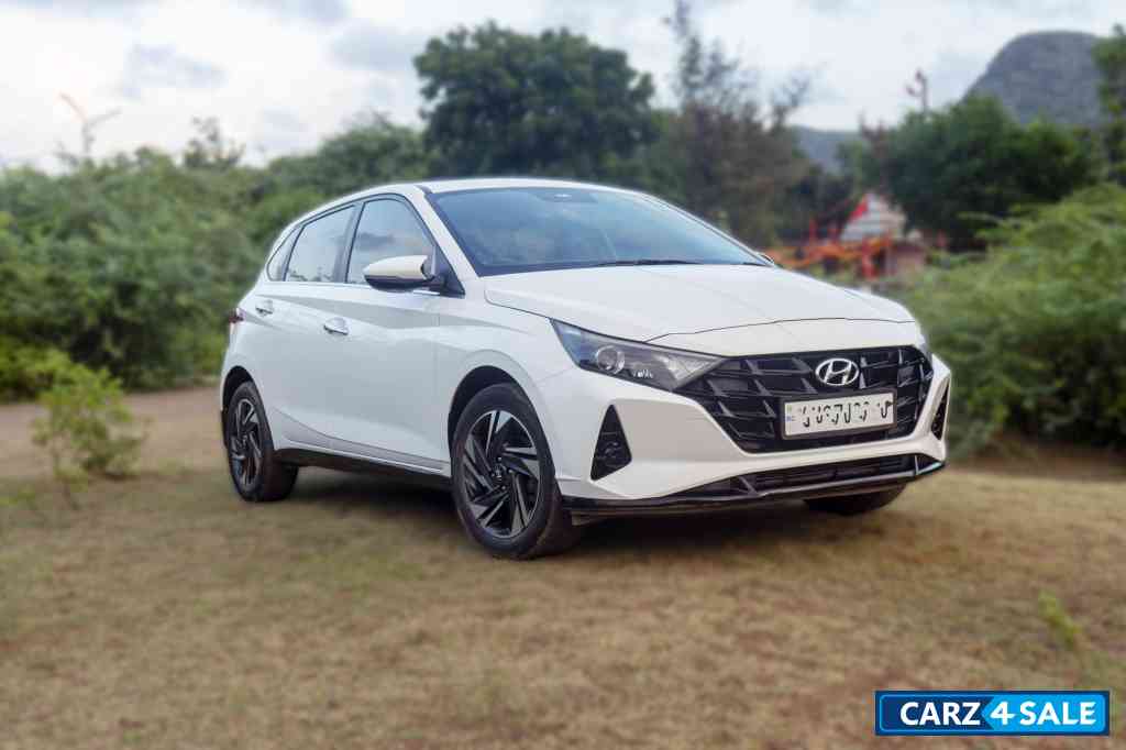 Polar White Hyundai i20 Asta Optiona