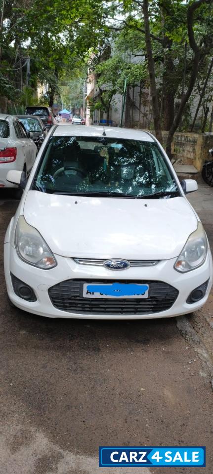 White Ford Figo Duratorq Diesel ZXI 1.4