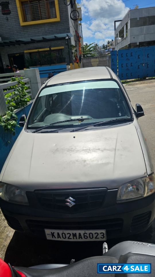 Silver Maruti Suzuki Alto Lxi