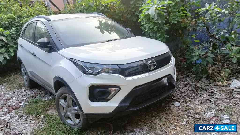 Tata Nexon XMA AMT