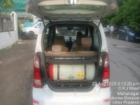 White Maruti Suzuki Wagon R Lxi cng